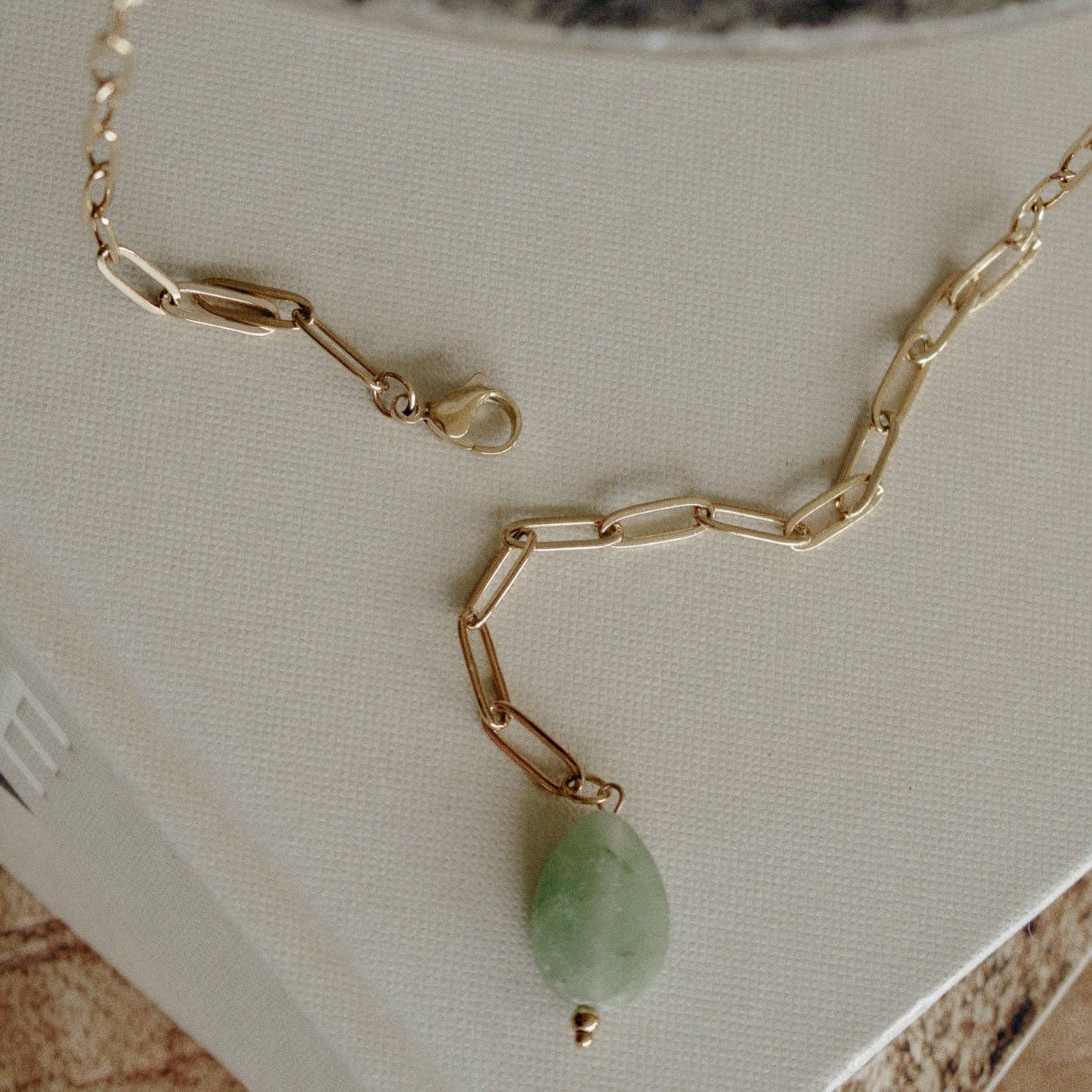 flora necklace