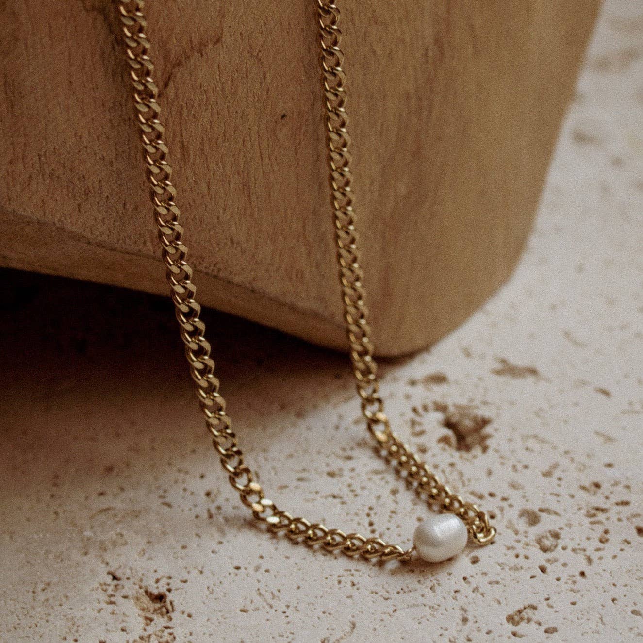agatha necklace